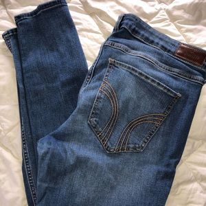 Size 32 Hollister stretch distressed jeans